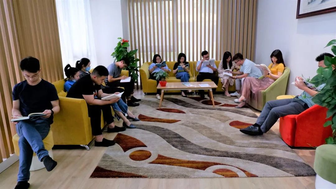 感受文字之美，共享閱讀之樂 | 寶開與燎申智城共同舉辦成長專場讀書活動