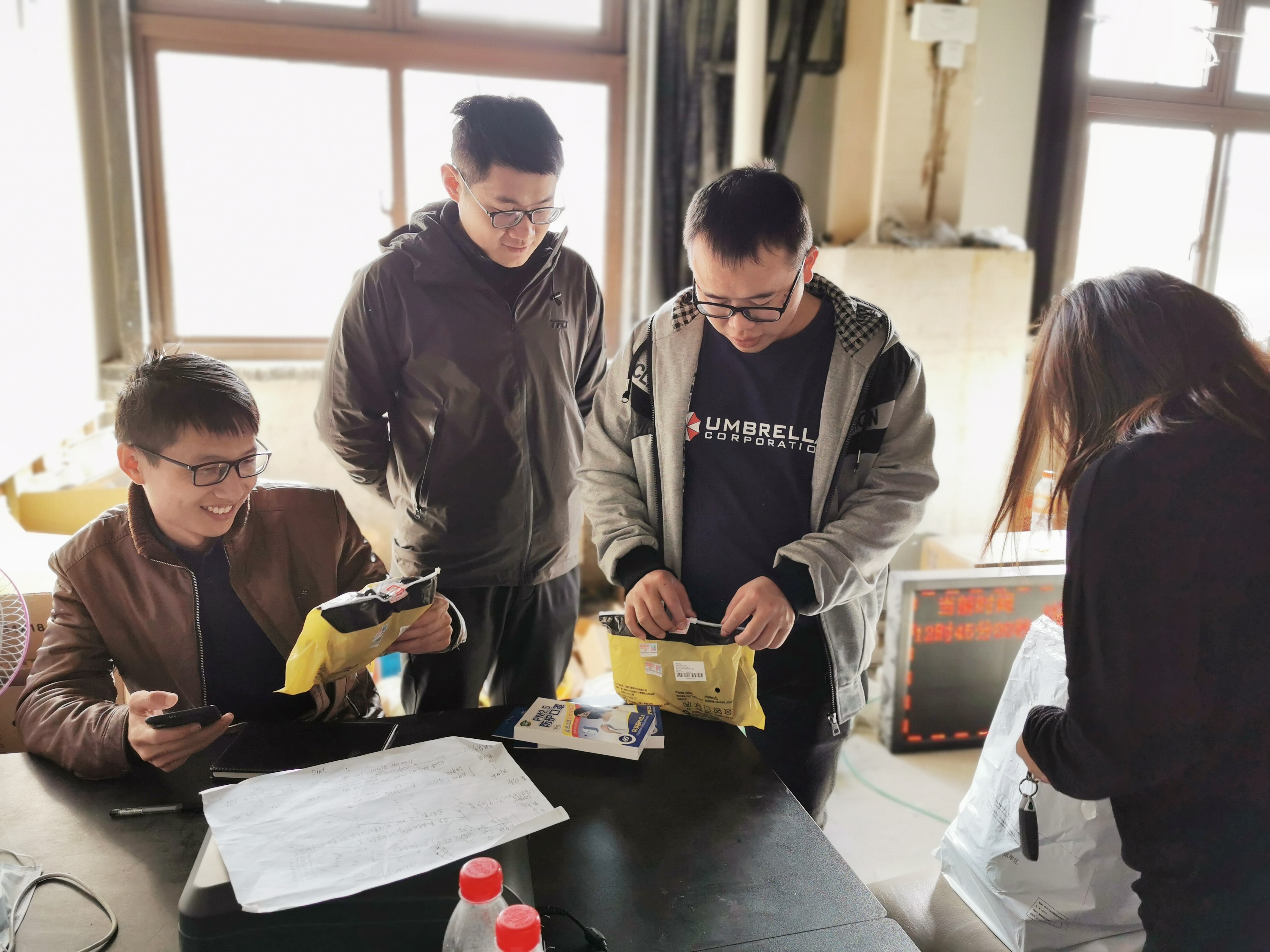 11月中旬，寶開工會組織開展“走一線、送溫暖”關愛員工暖冬行動。